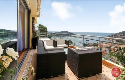Уникальный пенхаус в Villefranche-sur-mer, luxury penthouse apartment с уникальной глубокой террасой